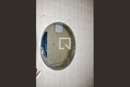 Casa à venda com 243m², 3 quartos e 3 vagasDetalhe - Banheiro da Área de Serviço