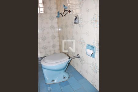 Casa à venda com 243m², 3 quartos e 3 vagasDetalhe - Banheiro Social