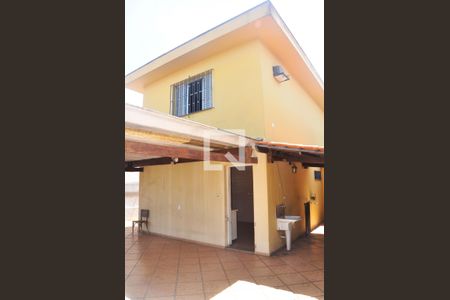 Casa à venda com 243m², 3 quartos e 3 vagasDetalhe - Varanda