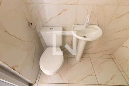 Casa para alugar com 80m², 1 quarto e 1 vaga Casa para alugar com 80m², 1 quarto e 1 vagaBanheiro