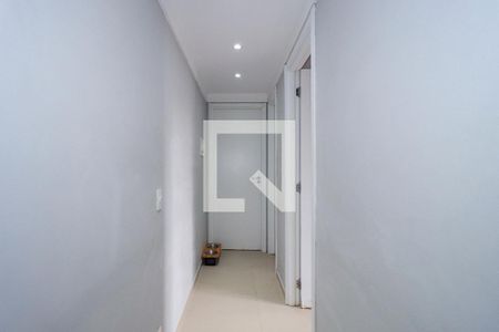 Corredor de apartamento à venda com 2 quartos, 40m² em Vila Andrade, São Paulo