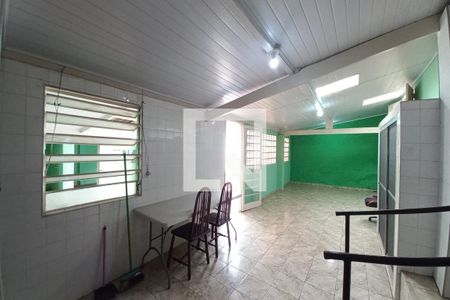 Casa à venda com 178m², 3 quartos e 3 vagas Casa à venda com 178m², 3 quartos e 3 vagasÁrea comum