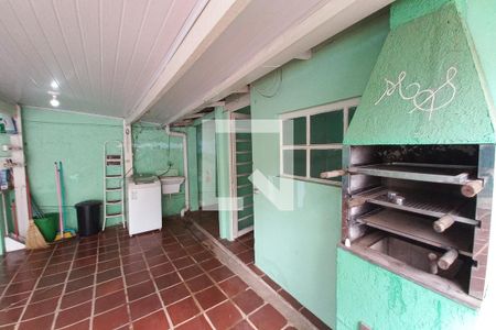 Casa à venda com 178m², 3 quartos e 3 vagas Casa à venda com 178m², 3 quartos e 3 vagasChurrasqueira