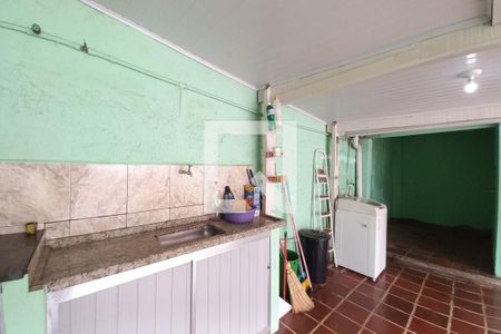 Casa à venda com 178m², 3 quartos e 3 vagas Casa à venda com 178m², 3 quartos e 3 vagasÁrea de Serviço