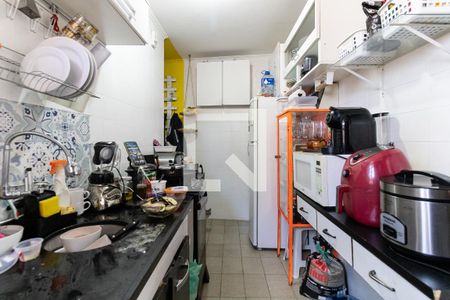 Casa à venda com 300m², 6 quartos e 4 vagas Casa à venda com 300m², 6 quartos e 4 vagasCozinha da Casa 2