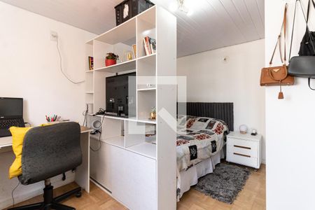 Casa à venda com 300m², 6 quartos e 4 vagas Casa à venda com 300m², 6 quartos e 4 vagasSuíte - Edícula/Terraço