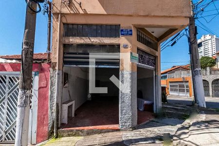 Casa à venda com 300m², 6 quartos e 4 vagas Casa à venda com 300m², 6 quartos e 4 vagasEntrada do Salão