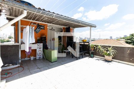 Casa à venda com 300m², 6 quartos e 4 vagas Casa à venda com 300m², 6 quartos e 4 vagasTerraço