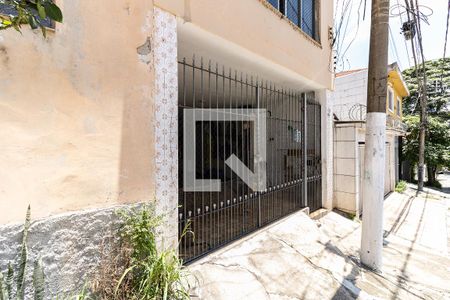 Casa à venda com 300m², 6 quartos e 4 vagas Casa à venda com 300m², 6 quartos e 4 vagasEntrada da Casa 1 e 2