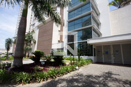 Apartamento à venda com 110m², 3 quartos e 2 vagas Apartamento à venda com 110m², 3 quartos e 2 vagasFACHADA