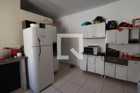 Casa à venda com 277m², 2 quartos e 2 vagasCozinha e Área de Serviço