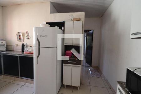 Casa à venda com 277m², 2 quartos e 2 vagasCozinha e Área de Serviço