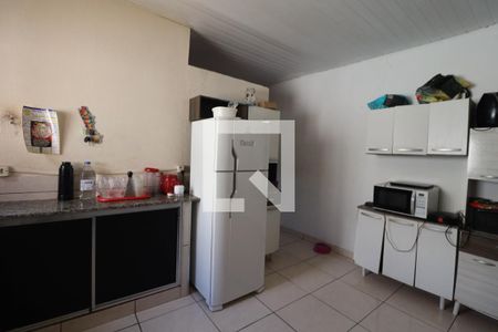 Casa à venda com 277m², 2 quartos e 2 vagasCozinha e Área de Serviço