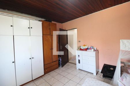 Casa à venda com 277m², 2 quartos e 2 vagasQuarto
