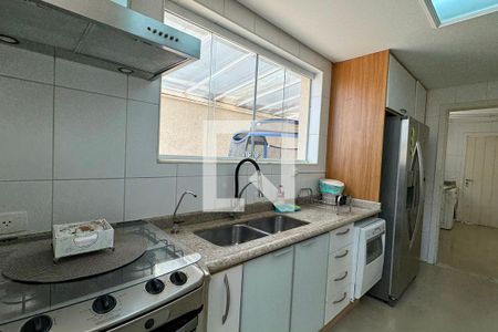 Casa de condomínio à venda com 271m², 4 quartos e 4 vagasCozinha