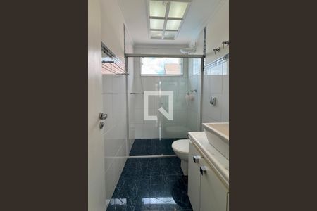 Casa de condomínio à venda com 271m², 4 quartos e 4 vagasBanheiro Corredor