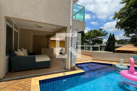 Casa de condomínio à venda com 271m², 4 quartos e 4 vagasPiscina