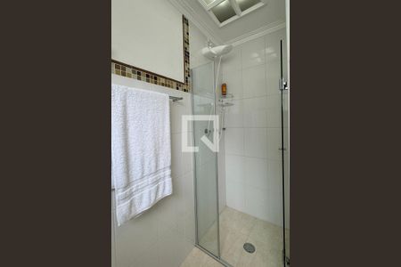 Casa de condomínio à venda com 271m², 4 quartos e 4 vagasBanheiro da Suíte 3