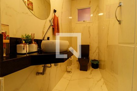 Casa à venda com 140m², 3 quartos e 3 vagas Casa à venda com 140m², 3 quartos e 3 vagasLavabo