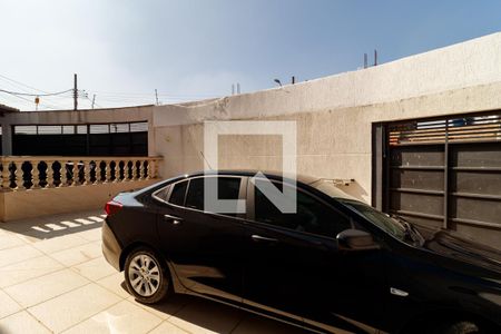 Casa à venda com 140m², 3 quartos e 3 vagas Casa à venda com 140m², 3 quartos e 3 vagasÁrea externa