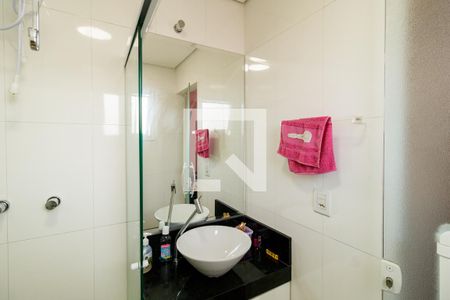 Casa à venda com 140m², 3 quartos e 3 vagas Casa à venda com 140m², 3 quartos e 3 vagasBanheiro da Suíte 2