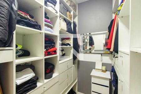 Apartamento para alugar com 60m², 2 quartos e 1 vaga Apartamento para alugar com 60m², 2 quartos e 1 vagaCloset da suíte