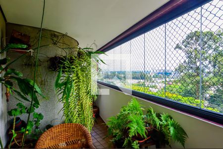 Apartamento à venda com 202m², 4 quartos e 3 vagasVaranda