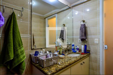 Apartamento à venda com 202m², 4 quartos e 3 vagasBanheiro da Suíte 2