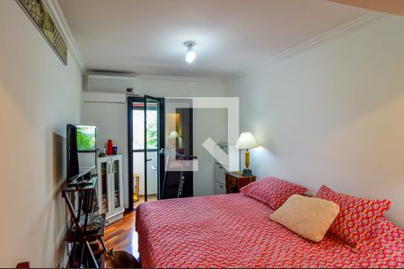 Apartamento à venda com 202m², 4 quartos e 3 vagasSuíte 2