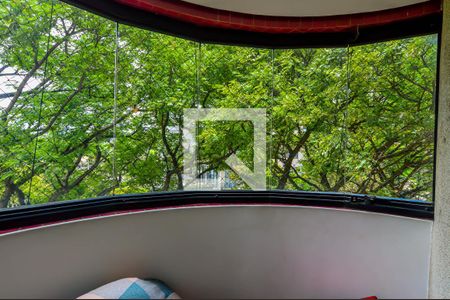 Apartamento à venda com 202m², 4 quartos e 3 vagasQuarto 1-Sacada