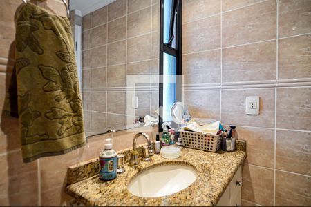 Apartamento à venda com 202m², 4 quartos e 3 vagasBanheiro