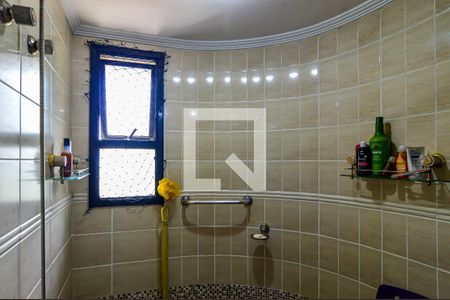 Apartamento à venda com 202m², 4 quartos e 3 vagasBanheiro da Suíte 2