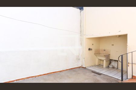 Casa para alugar com 130m², 2 quartos e 1 vaga Casa para alugar com 130m², 2 quartos e 1 vagaÁrea de Serviço