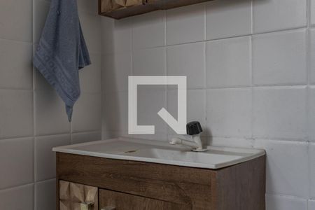 Casa à venda com 100m², 3 quartos e 5 vagas Casa à venda com 100m², 3 quartos e 5 vagasBanheiro 1