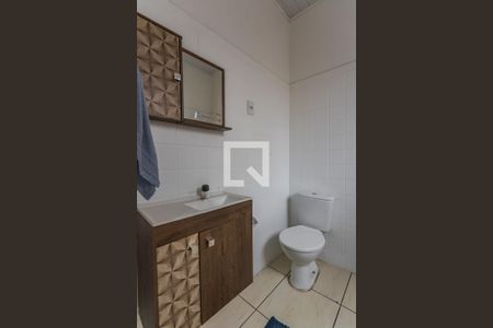 Casa à venda com 100m², 3 quartos e 5 vagas Casa à venda com 100m², 3 quartos e 5 vagasBanheiro 1