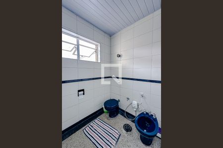 Casa à venda com 173m², 4 quartos e 4 vagasBanheiro