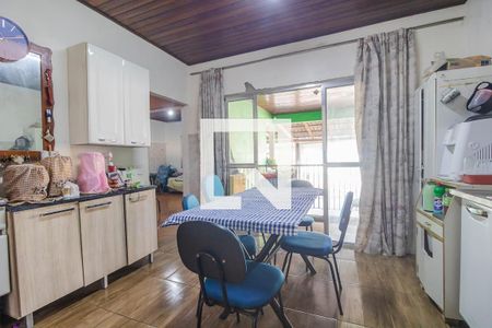 Casa à venda com 300m², 6 quartos e 2 vagas Casa à venda com 300m², 6 quartos e 2 vagasCozinha