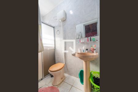 Casa à venda com 300m², 6 quartos e 2 vagas Casa à venda com 300m², 6 quartos e 2 vagasBanheiro