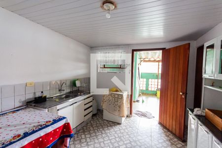 Casa à venda com 500m², 4 quartos e 5 vagasCozinha 3