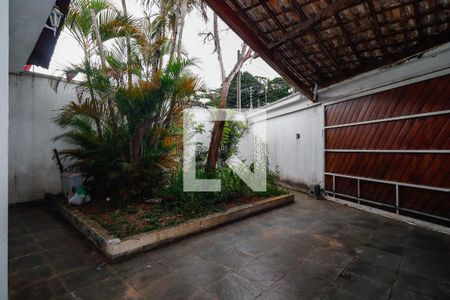 Casa para alugar com 390m², 3 quartos e 2 vagas Casa para alugar com 390m², 3 quartos e 2 vagasGaragem