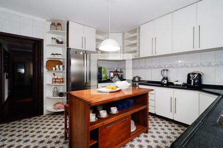 Casa para alugar com 390m², 3 quartos e 2 vagas Casa para alugar com 390m², 3 quartos e 2 vagasCozinha