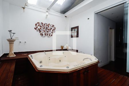 Casa para alugar com 390m², 3 quartos e 2 vagas Casa para alugar com 390m², 3 quartos e 2 vagasSuíte 1