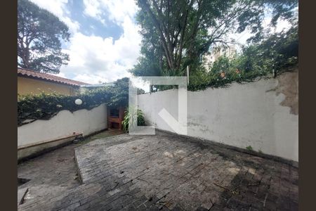 Casa à venda com 200m², 3 quartos e 2 vagas Casa à venda com 200m², 3 quartos e 2 vagasQuintal
