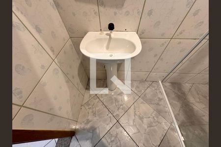 Casa para alugar com 65m², 1 quarto e 1 vaga Casa para alugar com 65m², 1 quarto e 1 vagaBanheiro
