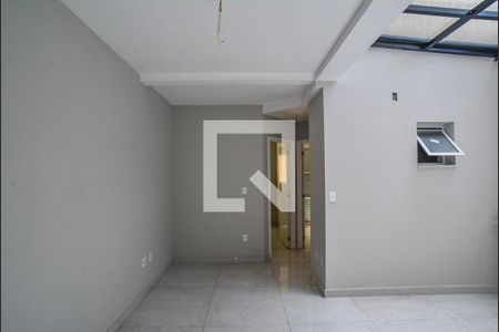 Sala de apartamento à venda com 2 quartos, 52m² em Campestre, Santo André