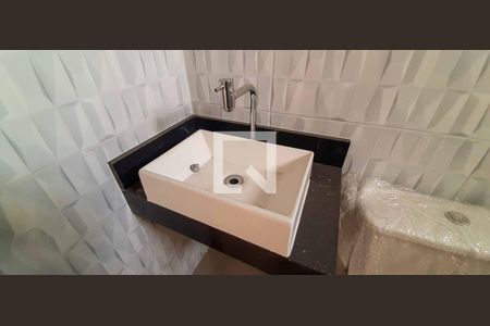 Casa à venda com 155m², 4 quartos e 2 vagasBanheiro da Suíte