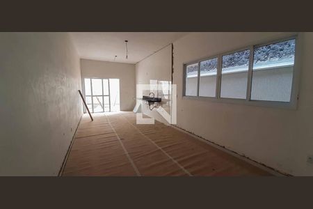 Casa à venda com 155m², 4 quartos e 2 vagasCozinha