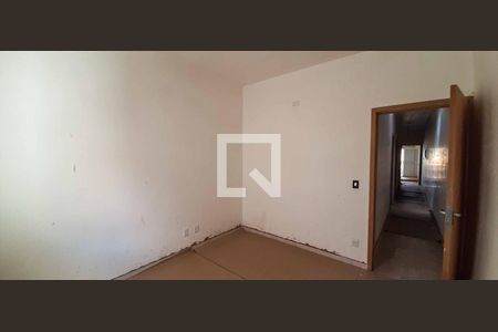 Casa à venda com 155m², 4 quartos e 2 vagasQuarto 2