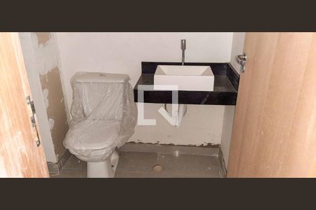 Casa à venda com 155m², 4 quartos e 2 vagasBanheiro Social