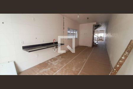 Casa à venda com 155m², 4 quartos e 2 vagasCozinha